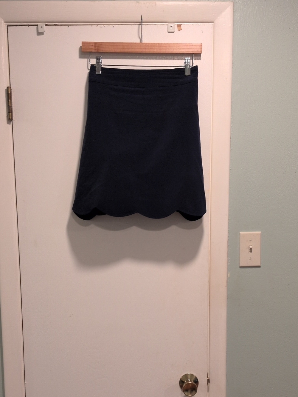 Vineyard Vines Navy Scalloped Hem Skort